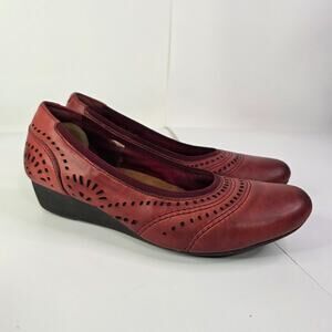 Rockport Women’s Cobb Hill Judson Sz 7 Perforated Bordeaux Leather Wedge Pumps